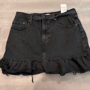 Levi’s Mile High Ruffle Denim skirt.